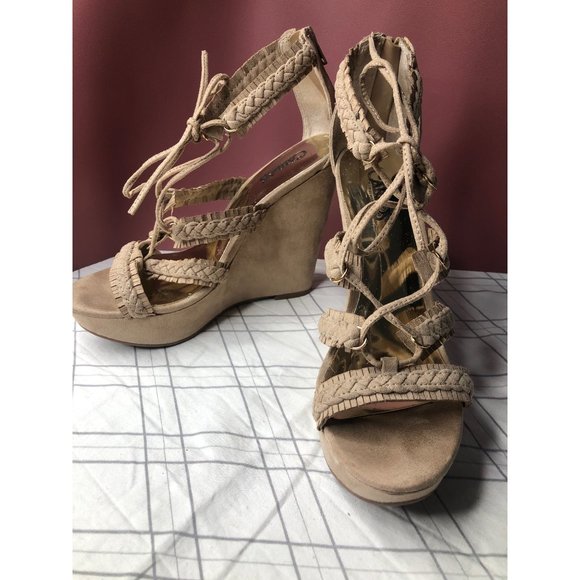 Carlos Shoes - Carlos 7.5 Wedges tan